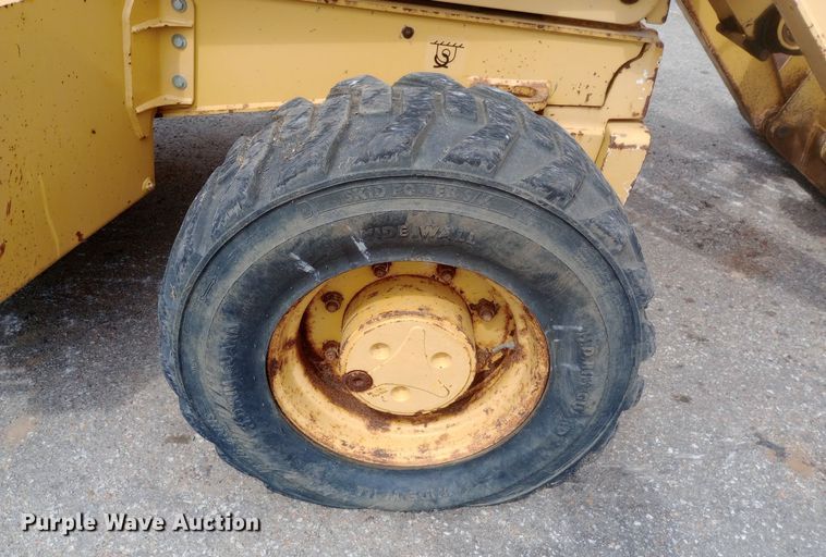 image for item DO1728 2005 John Deere 310G backhoe