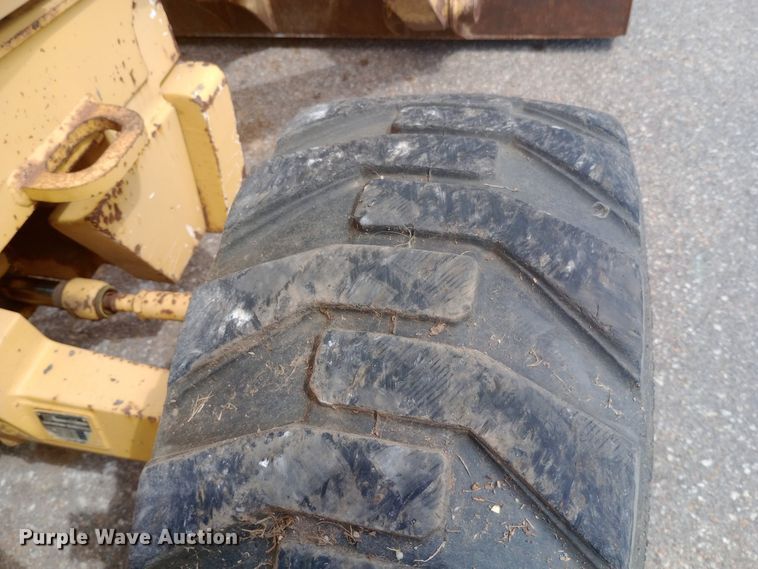 image for item DO1728 2005 John Deere 310G backhoe