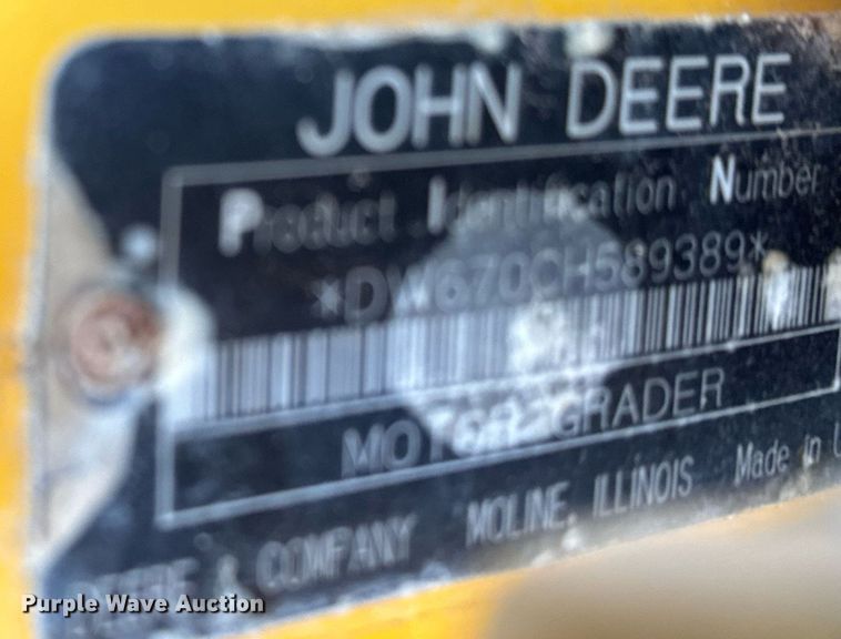 image for item DO1729 2004 John Deere 670CH Series II motor grader