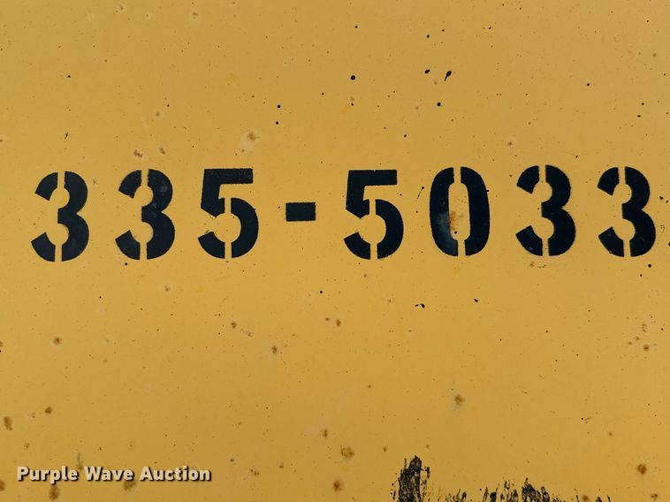 image for item DO1729 2004 John Deere 670CH Series II motor grader