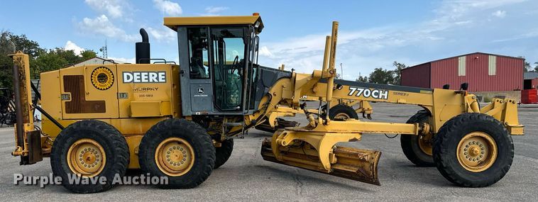 image for item DO1730 2002 John Deere 770CH motor grader