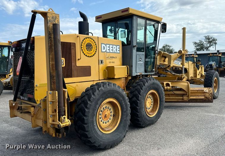 image for item DO1730 2002 John Deere 770CH motor grader