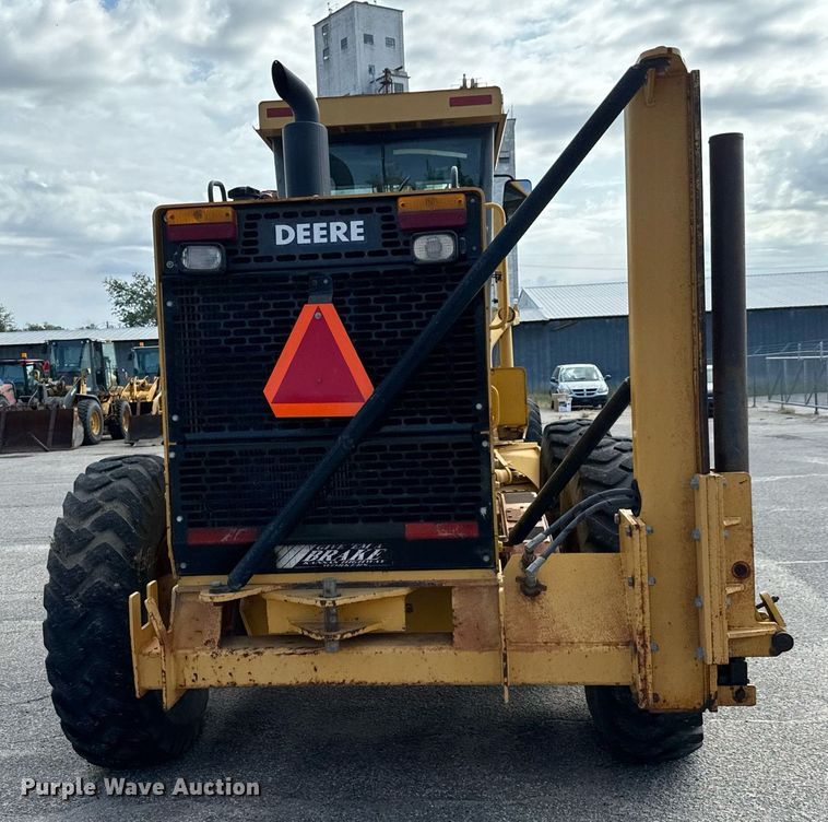 image for item DO1730 2002 John Deere 770CH motor grader