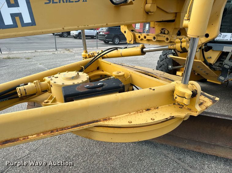 image for item DO1730 2002 John Deere 770CH motor grader