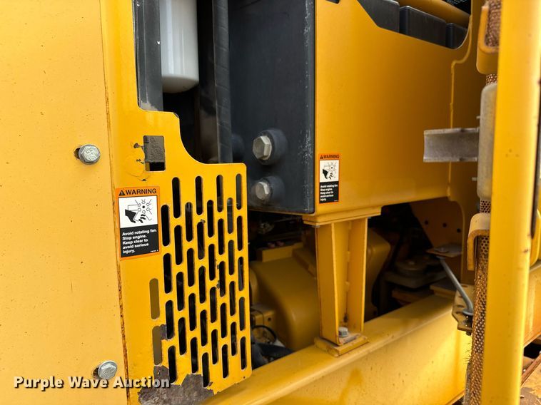 image for item DO1730 2002 John Deere 770CH motor grader