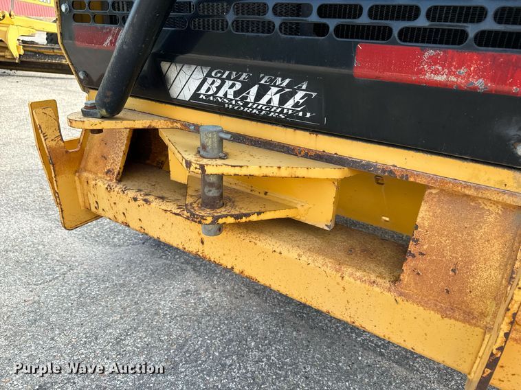 image for item DO1730 2002 John Deere 770CH motor grader