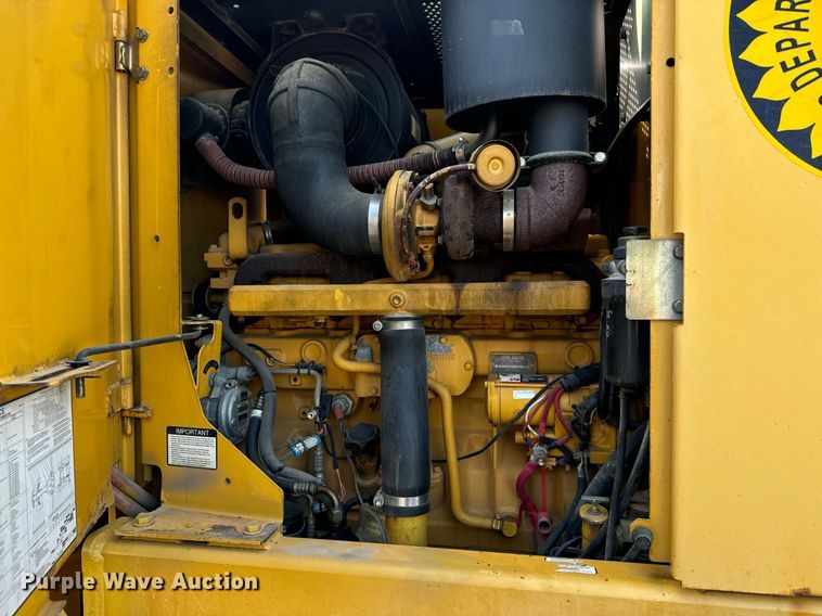 image for item DO1730 2002 John Deere 770CH motor grader