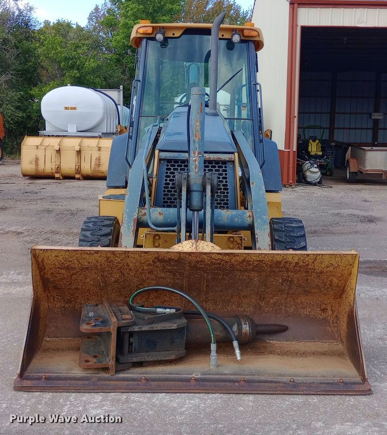 image for item DO1735 2008 John Deere 310J backhoe