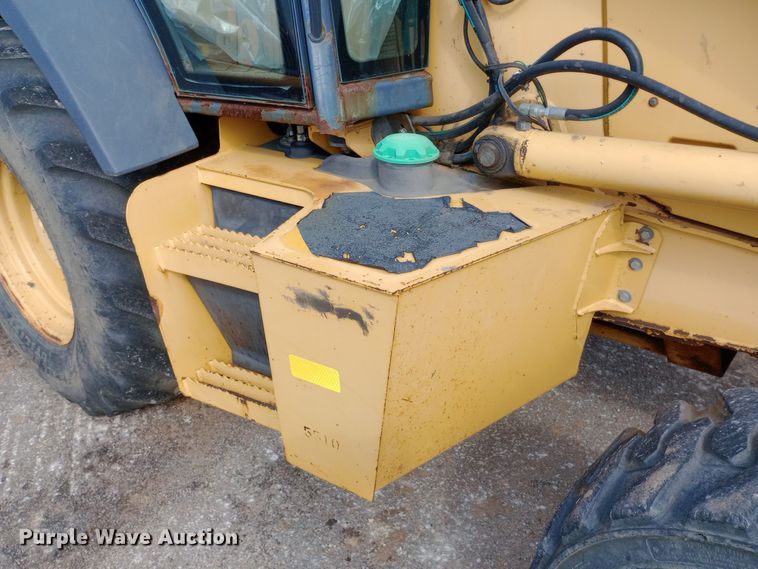 image for item DO1735 2008 John Deere 310J backhoe