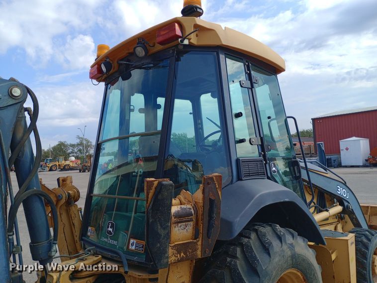 image for item DO1735 2008 John Deere 310J backhoe