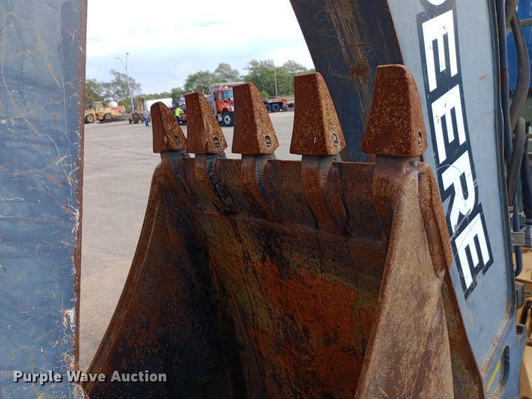 image for item DO1735 2008 John Deere 310J backhoe