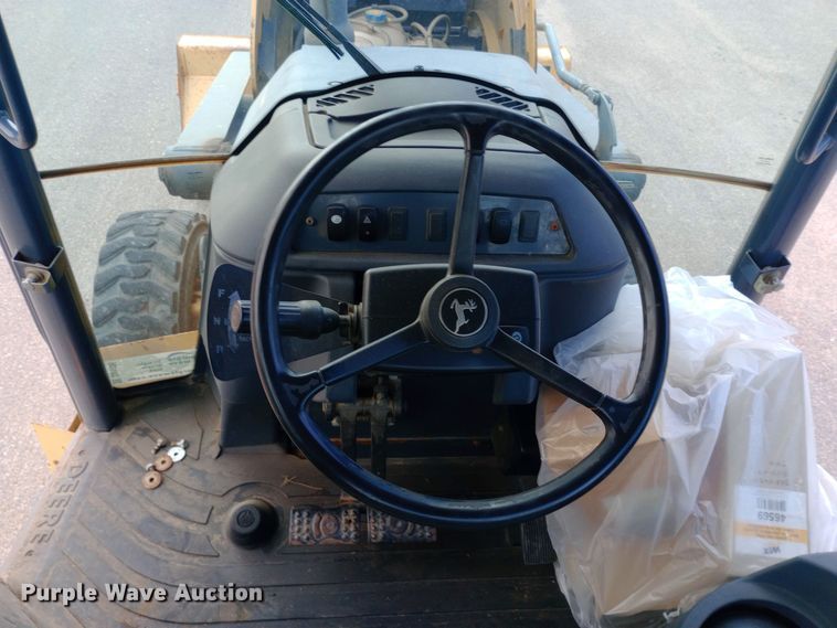 image for item DO1735 2008 John Deere 310J backhoe