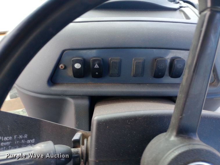 image for item DO1735 2008 John Deere 310J backhoe