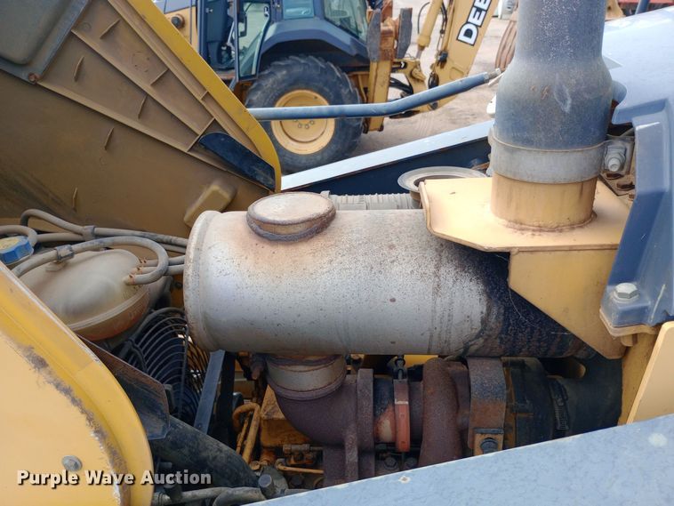 image for item DO1735 2008 John Deere 310J backhoe