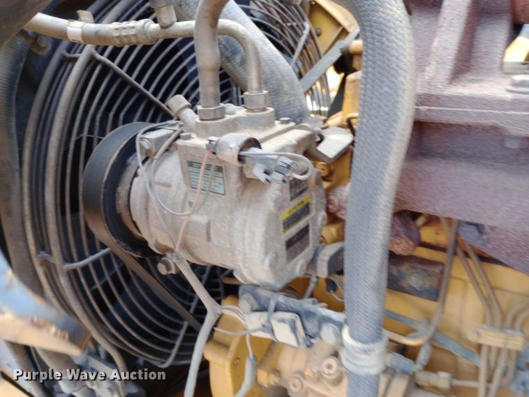 image for item DO1735 2008 John Deere 310J backhoe