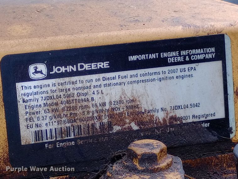 image for item DO1735 2008 John Deere 310J backhoe