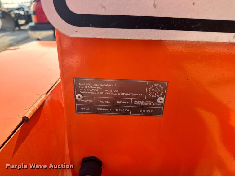 image for item DQ6268 2007 R.C. Flagman RCF2.4 traffic signal system