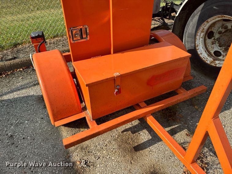 image for item DQ6268 2007 R.C. Flagman RCF2.4 traffic signal system