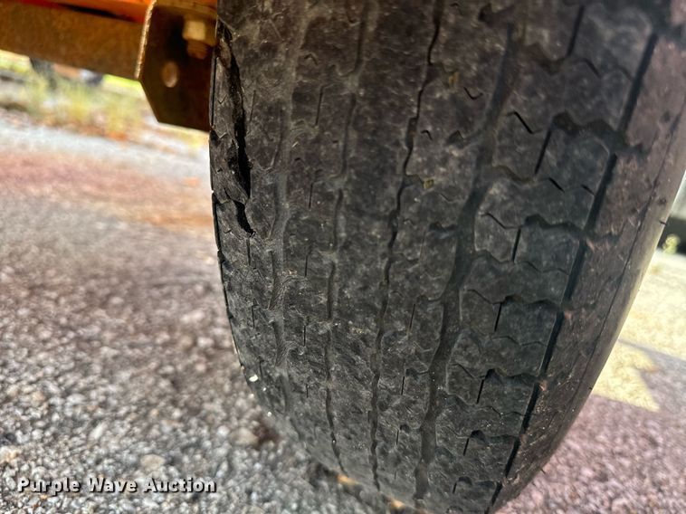 image for item DQ6268 2007 R.C. Flagman RCF2.4 traffic signal system