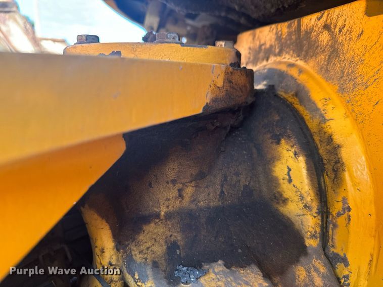 image for item DV2770 2005 Volvo L30B wheel loader