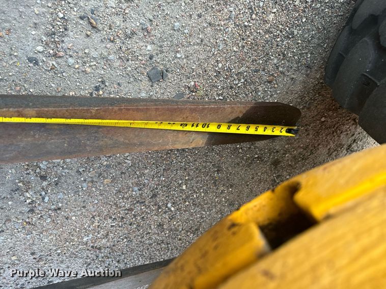 image for item DV2770 2005 Volvo L30B wheel loader