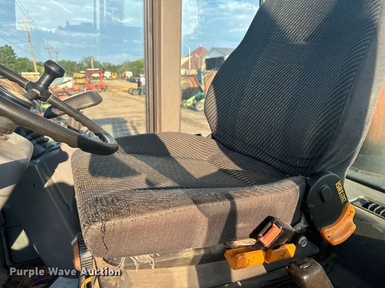 image for item DV2770 2005 Volvo L30B wheel loader