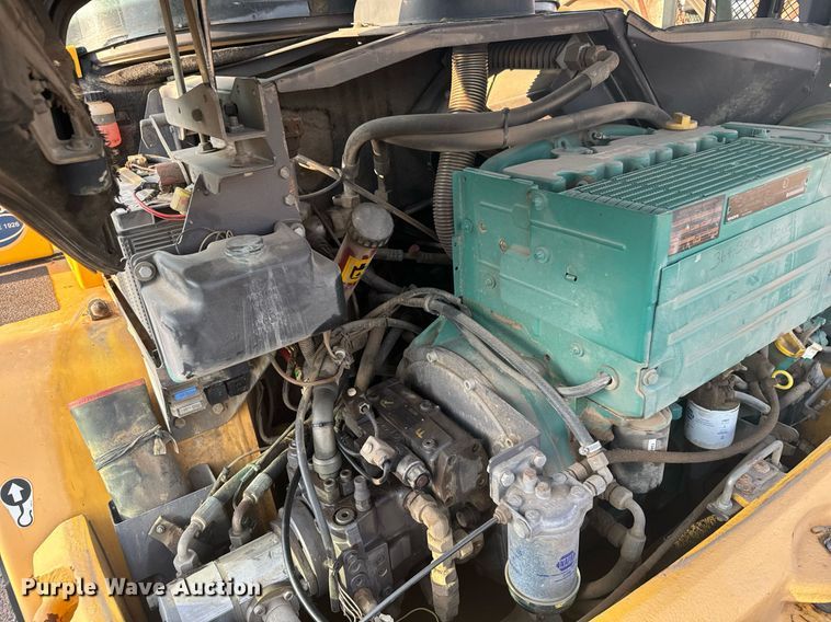 image for item DV2770 2005 Volvo L30B wheel loader