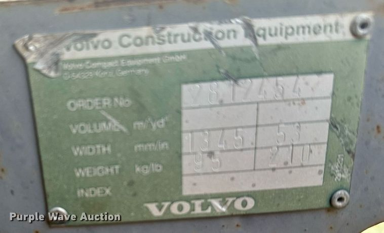 image for item DV2770 2005 Volvo L30B wheel loader