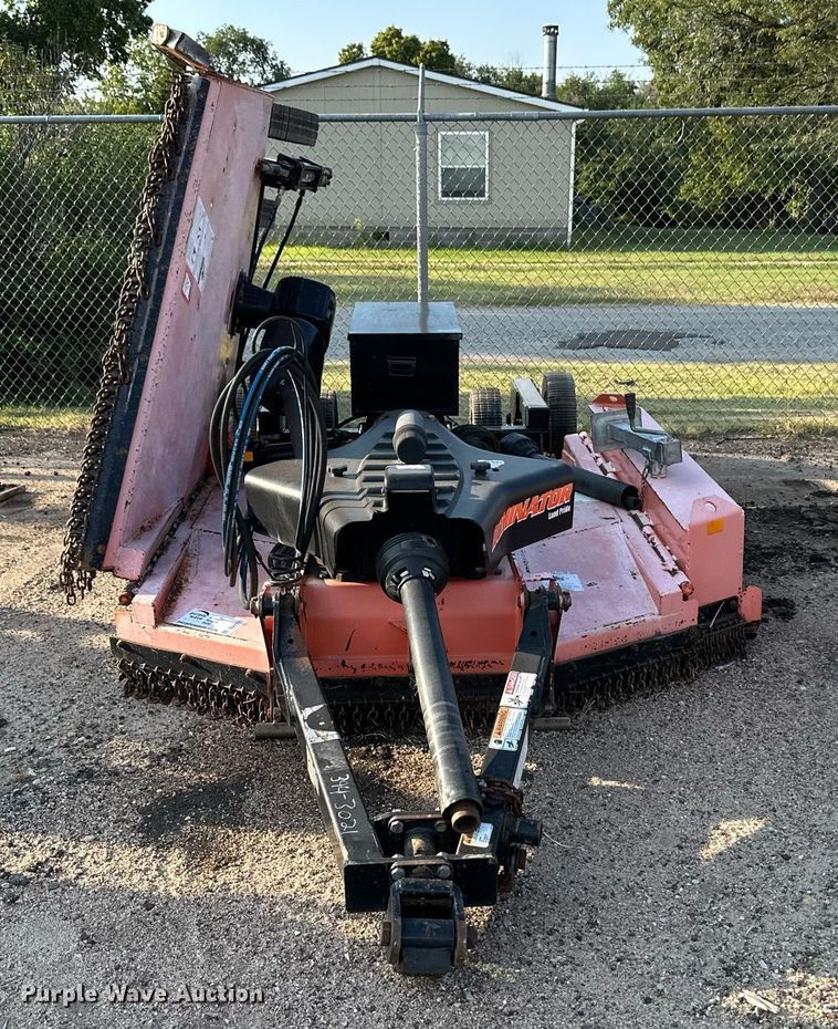 image for item DV2772 2011 Land Pride RCB6610 rotary mower