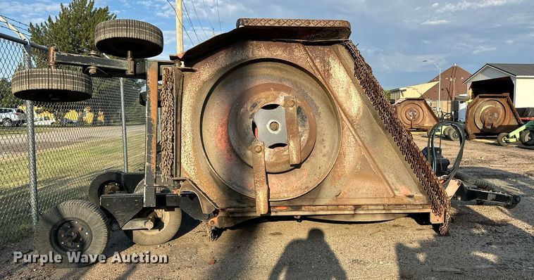 image for item DV2772 2011 Land Pride RCB6610 rotary mower