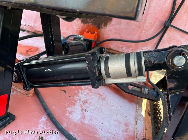 image for item DV2772 2011 Land Pride RCB6610 rotary mower