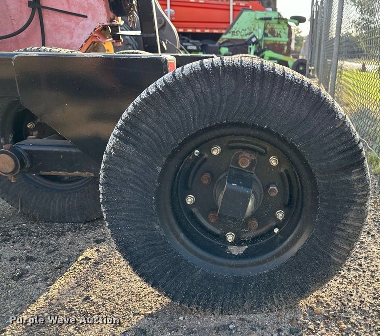 image for item DV2772 2011 Land Pride RCB6610 rotary mower