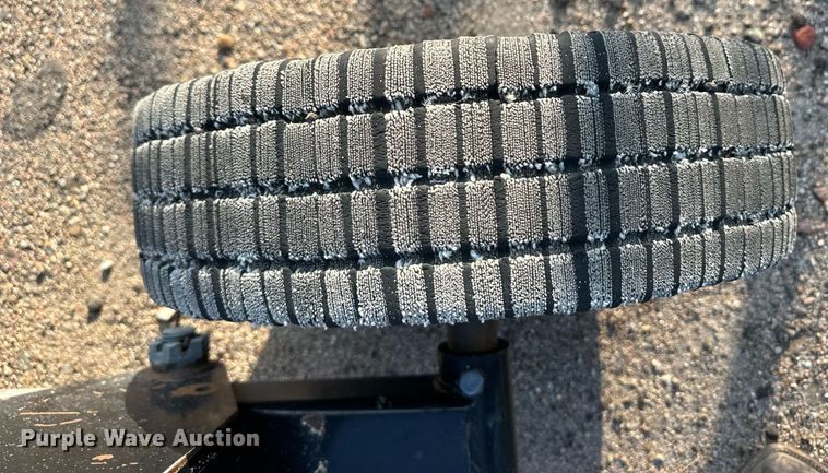 image for item DV2772 2011 Land Pride RCB6610 rotary mower