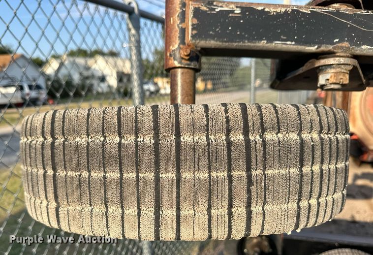 image for item DV2772 2011 Land Pride RCB6610 rotary mower