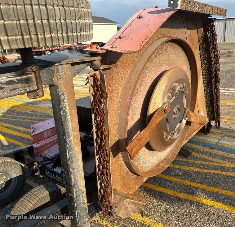 image for item DV2773 2011 Land Pride RCB6610 rotary mower