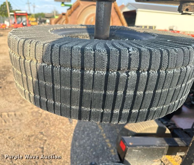 image for item DV2773 2011 Land Pride RCB6610 rotary mower