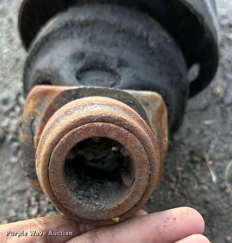 image for item DV2774 2011 Land Pride RCB6610 rotary mower