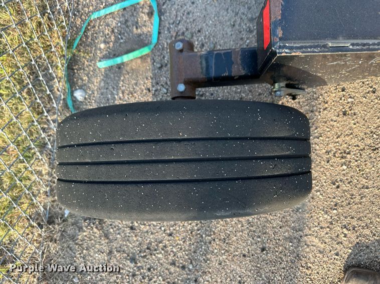 image for item DV2774 2011 Land Pride RCB6610 rotary mower