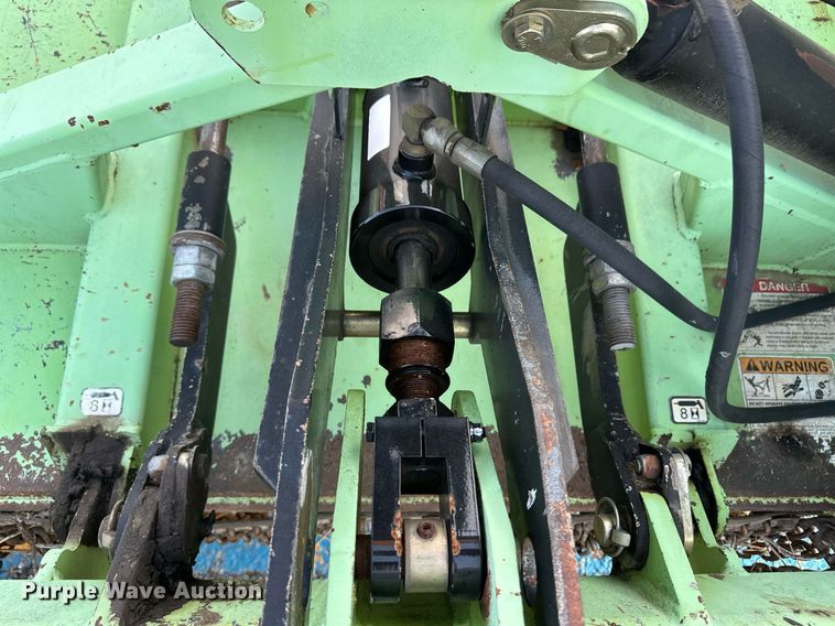 image for item DV2775 2006 Schulte XH1000 Series 2 rotary mower