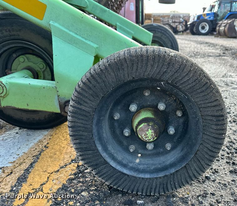 image for item DV2775 2006 Schulte XH1000 Series 2 rotary mower