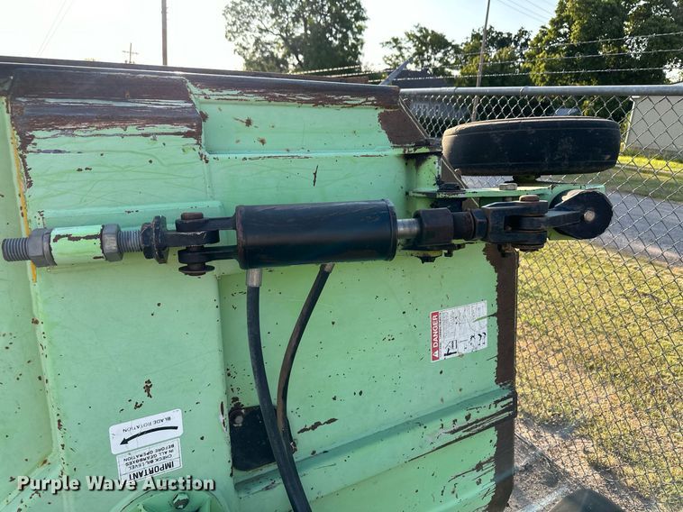 image for item DV2776 2006 Schulte XH1000 Series 2 rotary mower