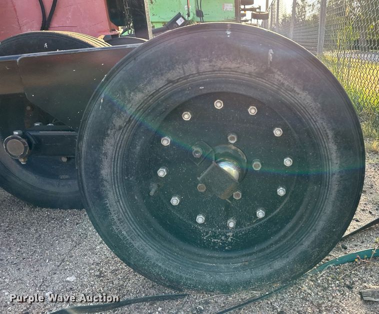 image for item DV2778 2011 Land Pride RCB6610 rotary mower