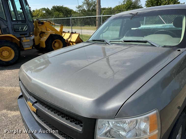 image for item DV2785 2012 Chevrolet Silverado 1500 pickup truck