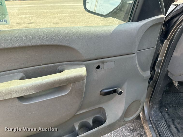 image for item DV2785 2012 Chevrolet Silverado 1500 pickup truck