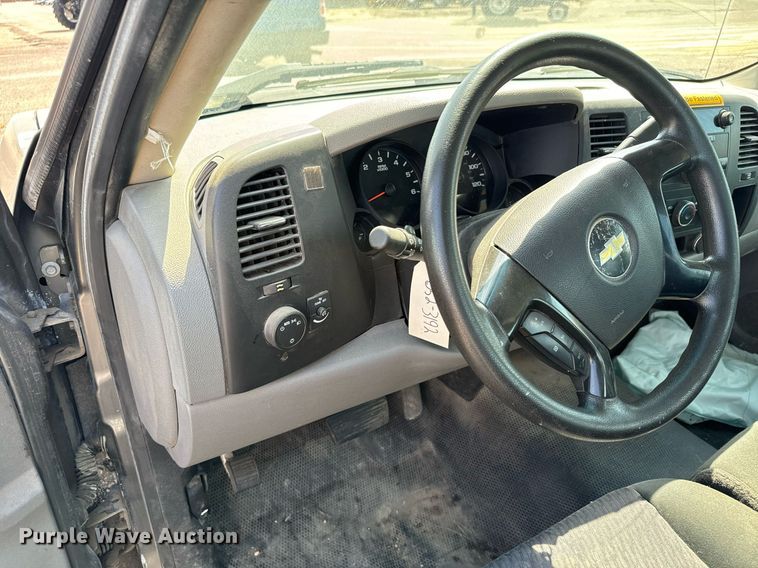image for item DV2785 2012 Chevrolet Silverado 1500 pickup truck