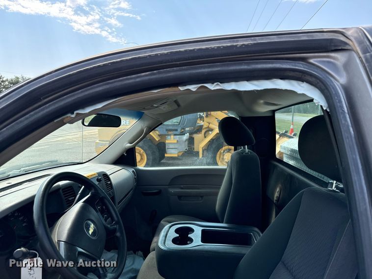 image for item DV2785 2012 Chevrolet Silverado 1500 pickup truck