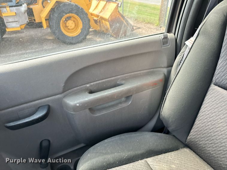 image for item DV2785 2012 Chevrolet Silverado 1500 pickup truck