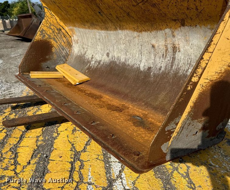 image for item DV2787 2003 John Deere 304H wheel loader