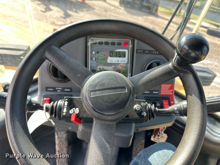 image for item DV2787 2003 John Deere 304H wheel loader