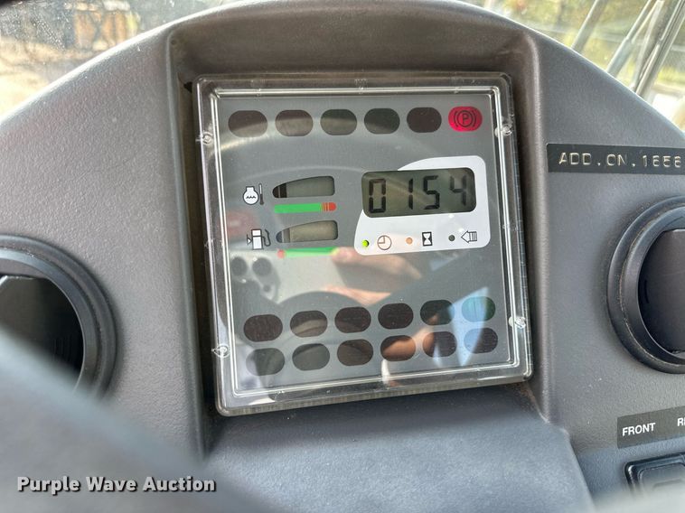 image for item DV2787 2003 John Deere 304H wheel loader